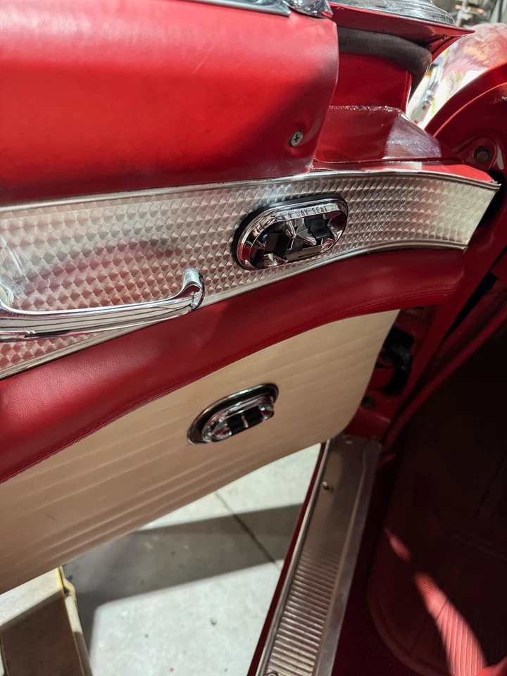 Ford Thunderbird 1955  Foto 4 de 4