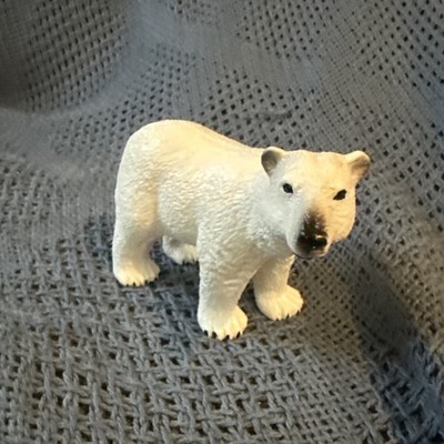 Polar Bear Toy Non Hollow Plastic A10