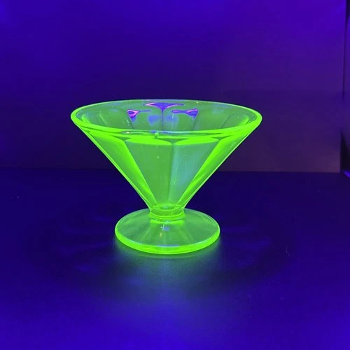 Vintage Green Uranium Glass Federal Sherbet Cup