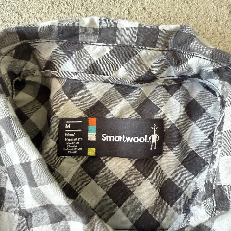 Smartwool Men’s Button Up Shirt M Short Sleeve Plaid Gingham Merino Blend - Image 3 of 4