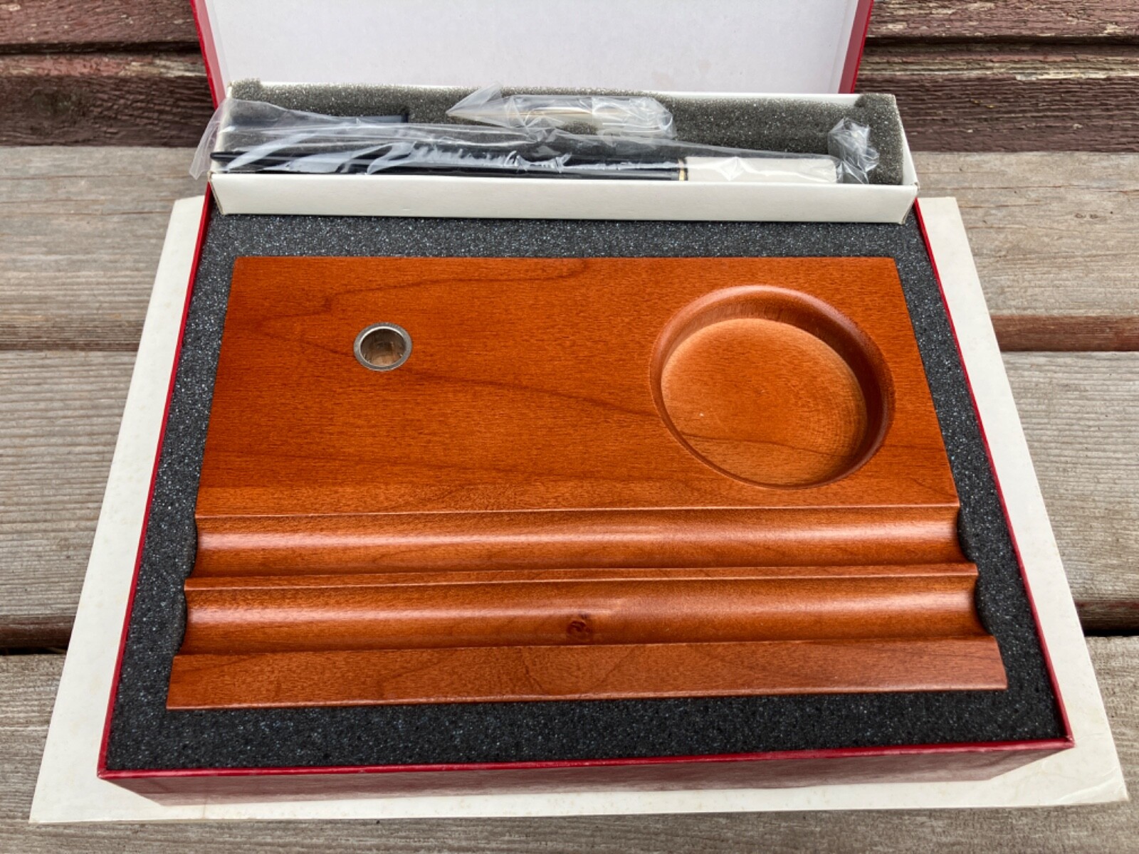 Picture 2 of 4