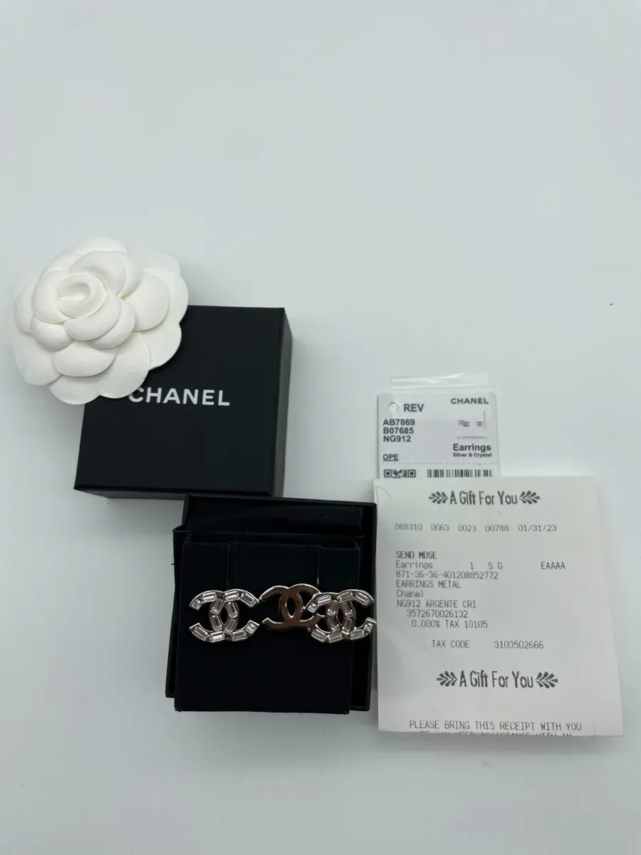 Cc earrings Chanel Gold in Gold plated - 36126343