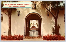 Postcard Richard M. Nixon Home, Main Entrance, San Clemente, California Unposted
