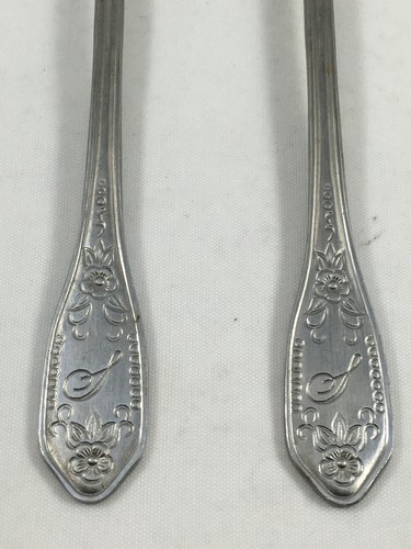 2 Rogers Kenwood Japan Stainless Steel Monogram "S" Floral Salad Forks 6 1/4" - Picture 3 of 5