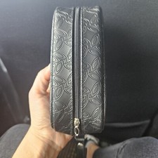 Oakley Eyeglasses Case Soft Leather Zipper Closure Black Wristlet Logo Patt EUC