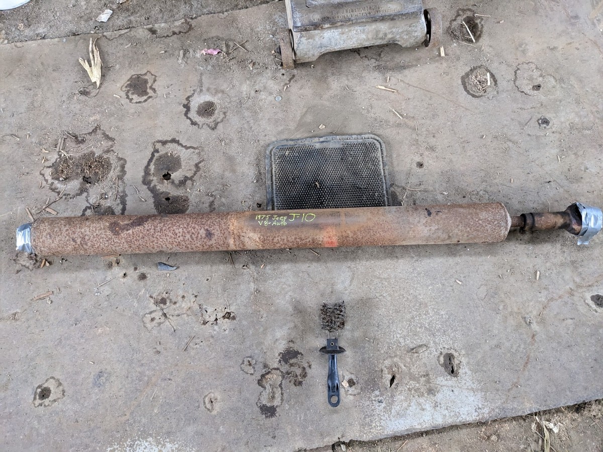 1974-1979 Jeep J10 J20 4x4 REAR DRIVE SHAFT 131