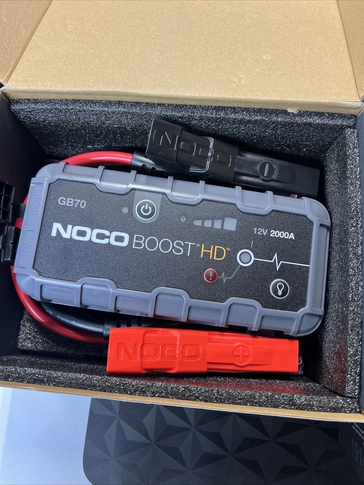 NOCO GB70 Boost HD Jump Starter 12V UltraSafe Lithium Portable Power