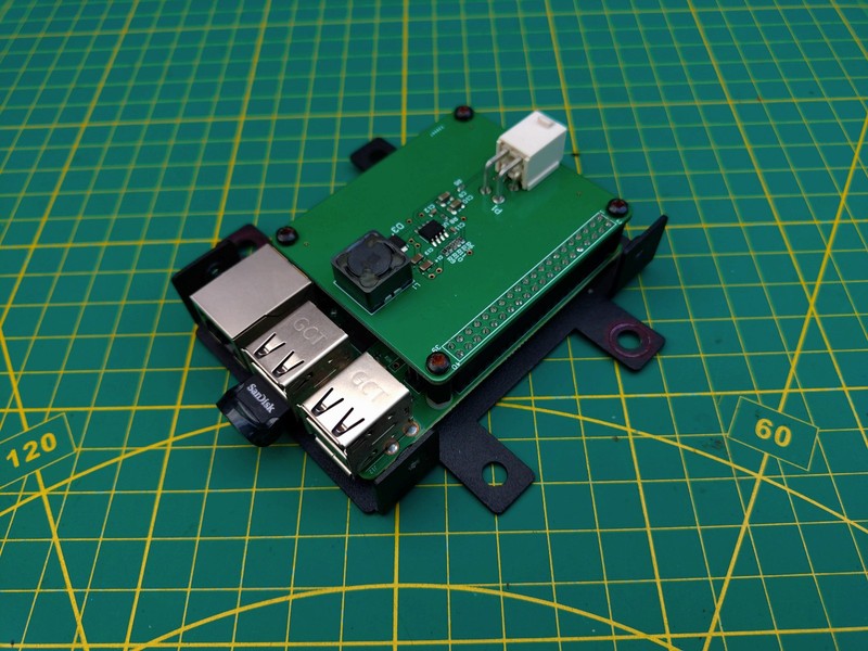 Raspberry Pi3b+ inc power HAT, 16gb sd card, 5x 16gb Pen drives  + Metal Case