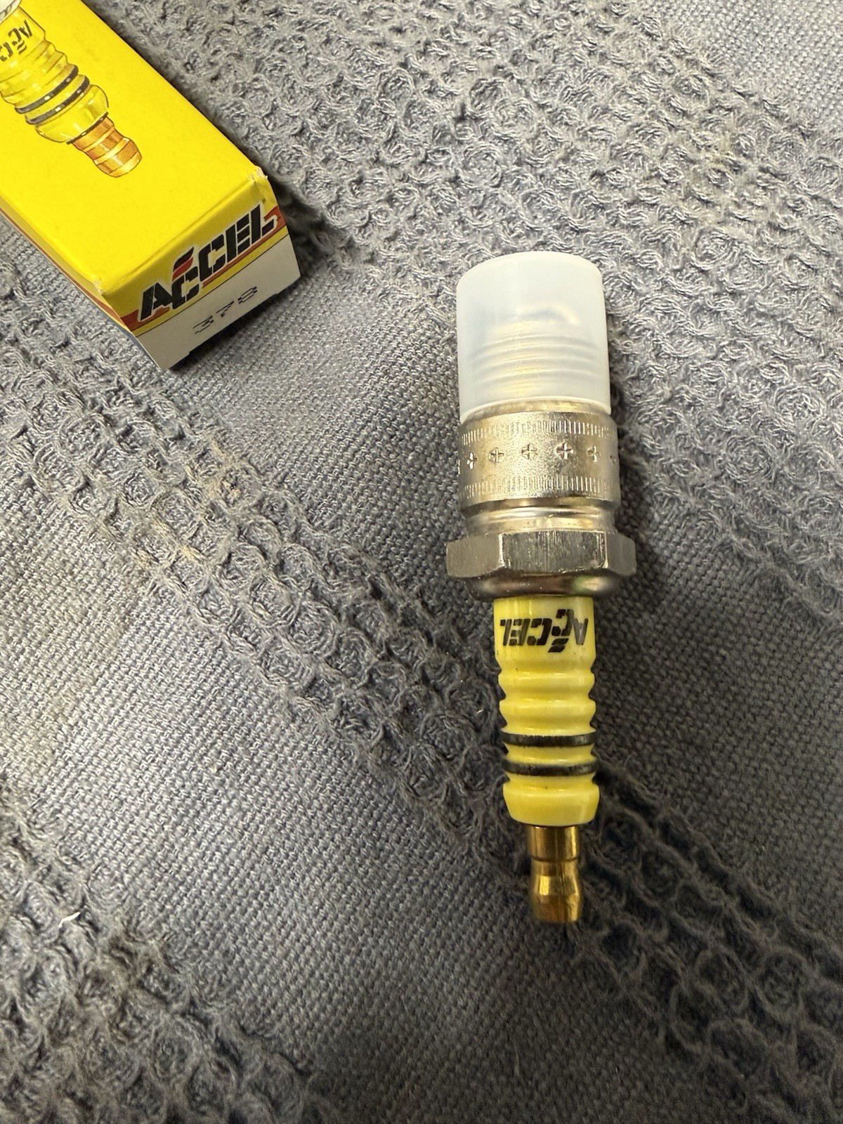 1x  Accel 378 U-GROOVE STANDARD SPARK PLUG NEW, made In Japan