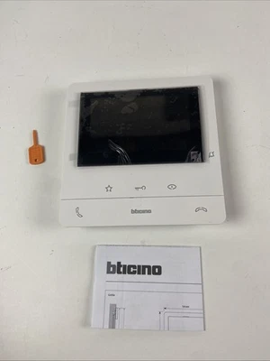 Heimvideostation der Klasse 100 x 16E mit WLAN-Konnektivität, 7-Zoll-Touchscreen - Bild 1 von 3