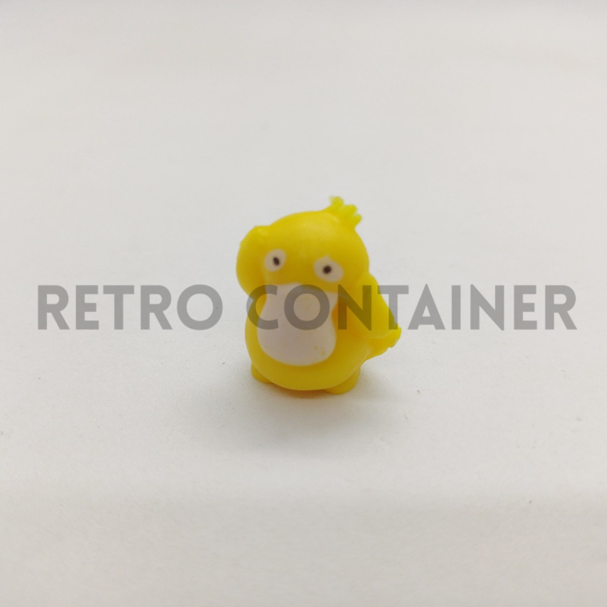 POKEMON Vintage Plastic Mini Figure Toy China - Psyduck