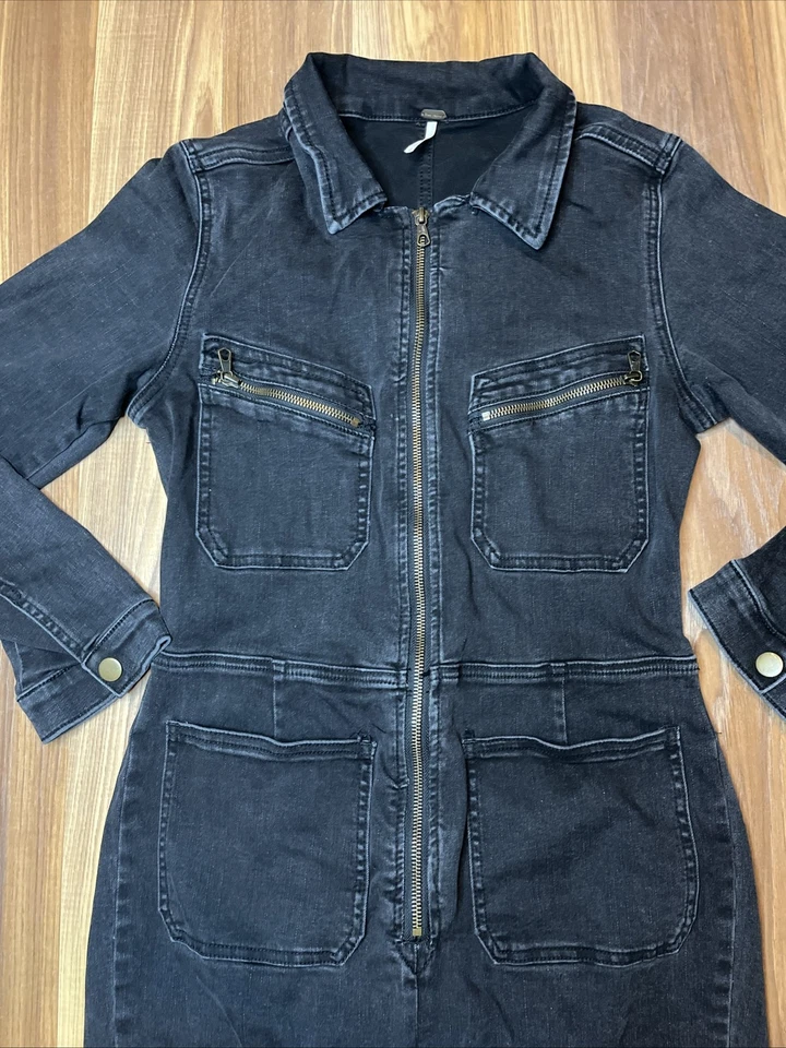 Macacão Free People Feminino Lennox Utilitário Preto Denim Tamanho Grande - Imagem 4 de 4