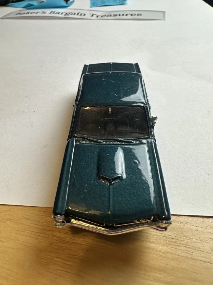 Welly: 1965 Pontiac GTO-Beautiful Dark Green Color - image 3 of 4