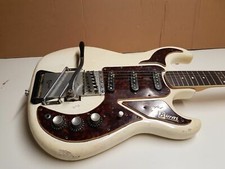 BURNS HANK MARVIN - Made ENGLAND