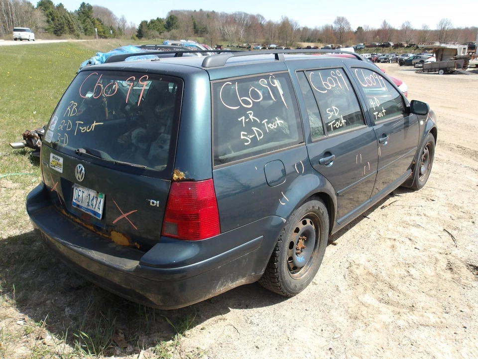 Used Power Steering Pump fits: 2003 Volkswagen Jetta SW Canada ZF manufactured G - Image 3 of 4