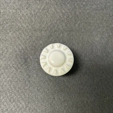 1-1/2" Embossed Knob White