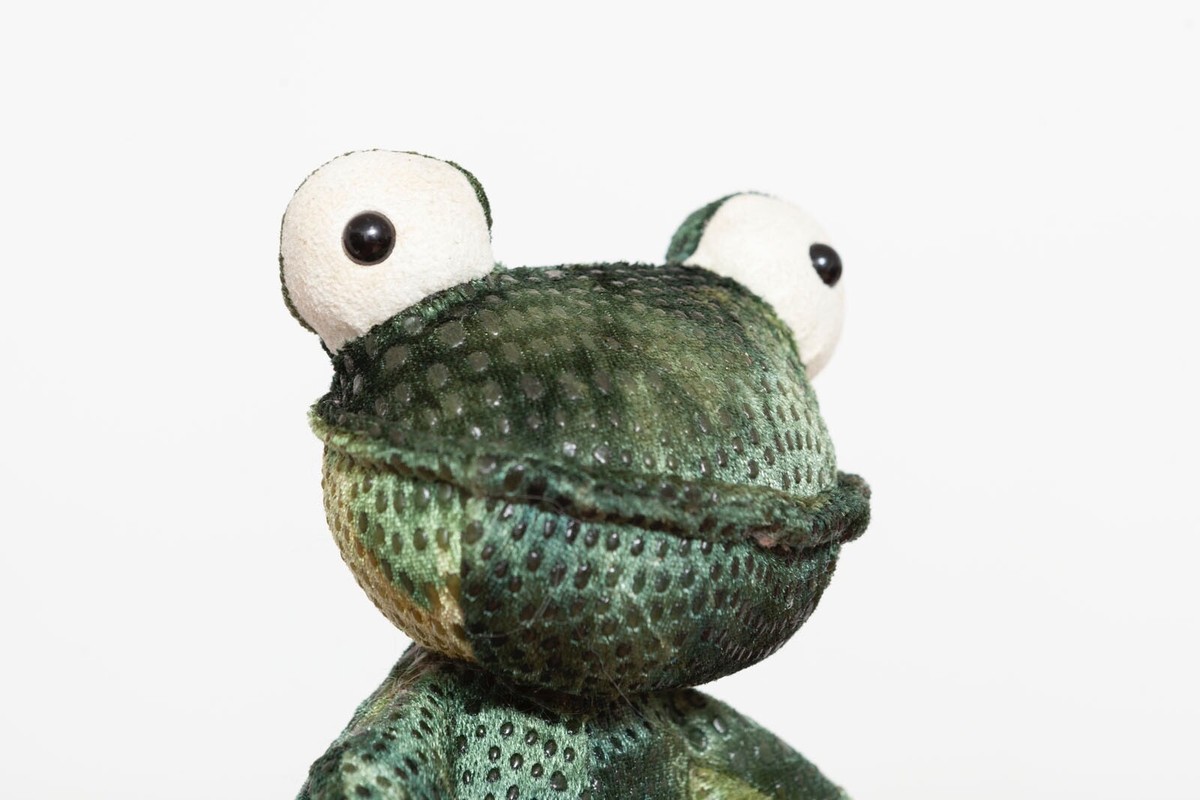  ぬいぐるみ　Francisco Frog フランシスコフロッグ Jellycat Francisco Frog Plush Green Stripe Blue Knit Long