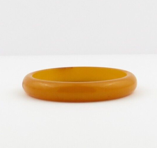 Vtg.Butterscotch Orange Solid Bakelite Bangle/Bra… - image 4