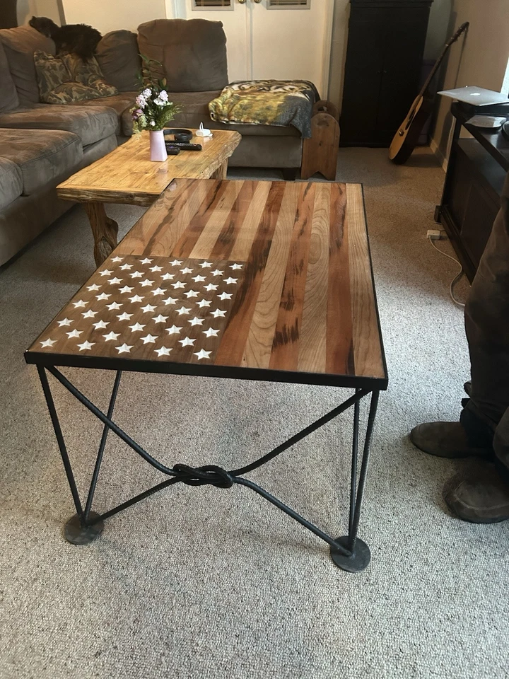 手工制作美国国旗桌 — 第 2/4 张图片