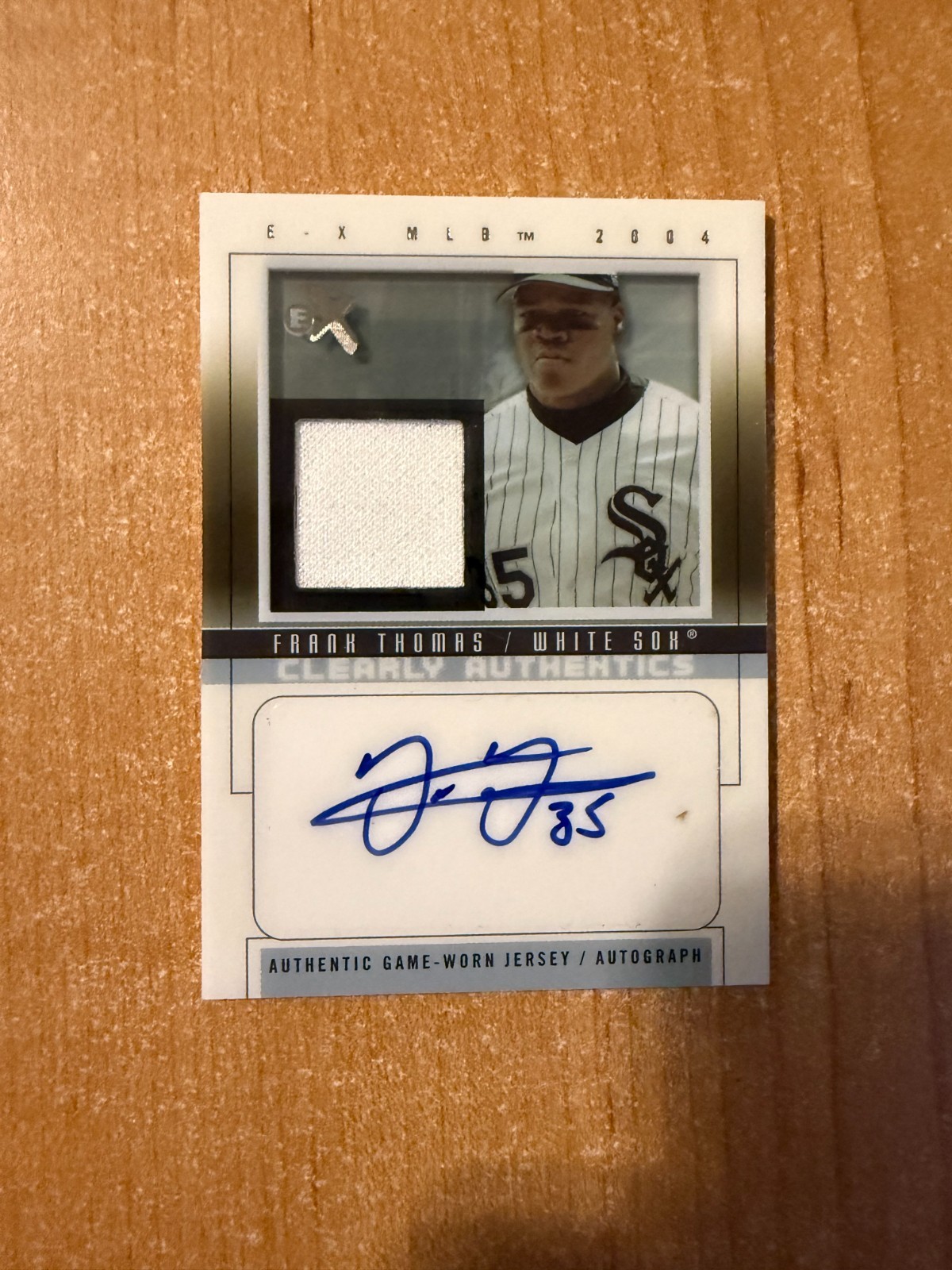 2004 Fleer E-X - Frank Thomas - Auto Relic #d 29/50 WHITE SOX