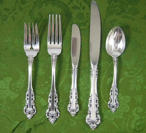 GORHAM - STERLING SILVER 5-PIECE FLATWARE PLACE SETTING - MEDICI PATTERN NO MONO