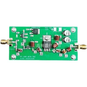 7W FM Amplificateur de puissance 50mW Entrée 88-108MHz Amplificateur de bande + Évier thermique
