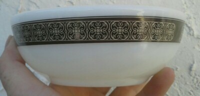 Vintage Pyrex Tableware 705 Brown Mocha  Milk Glass Soup / Cereal Bowl Corning