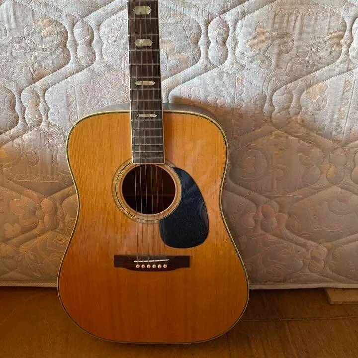 Morales guitar price deals