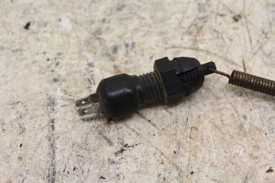 Suzuki Bandit 600 2000 OEM sensor de freno trasero C55D Foto 3 de 3