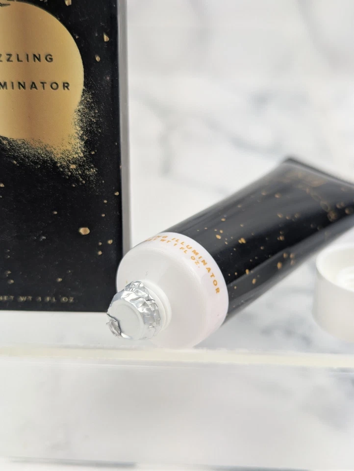 Iluminador Deslumbrante Mollie Jacob 1 OZ Nuevo en Caja Foto 2 de 4