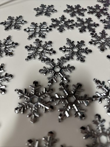 Silber Schneeflocke Anhänger/Charms - 30er Set - Antik oder Helle Oberfläche - 1 Zoll - Bild 3 von 6