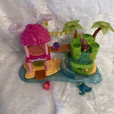 Hatchimals Colleggtibles Tropical Island Party Playset w/4 figures lights sound