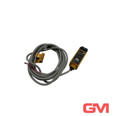 Omron Optoelektronischer Sensor E3S-X3CB4 Photoelectric Sensor Amplifier