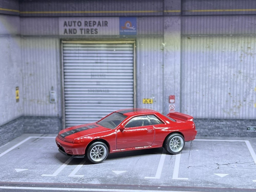 Hot Wheels Custom Nissan Skyline GT-R R32 - Real Riders