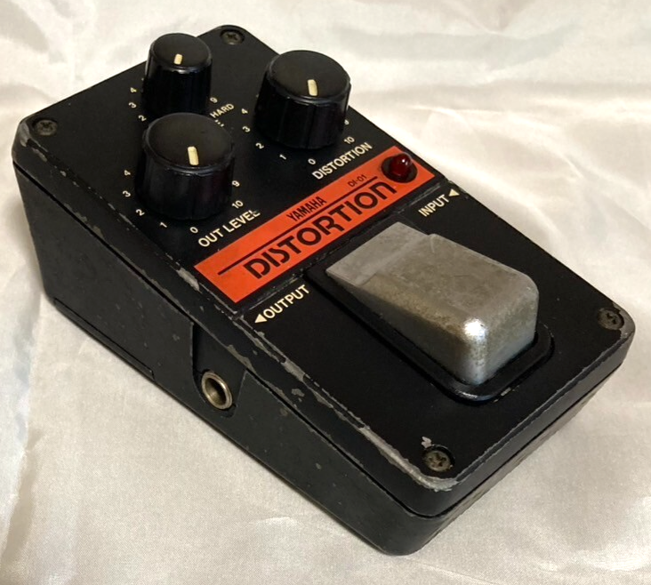 Vintage Yamaha DI-01 Distortion Guitar Effect Pedal 80s Free