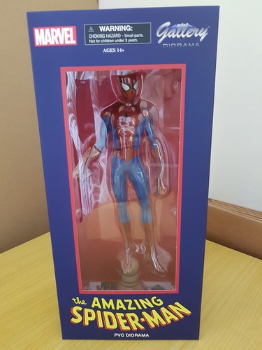 Toy Sapiens Standbeeld Spiderman Marvel Heroïsche Handen 26 cm (wit