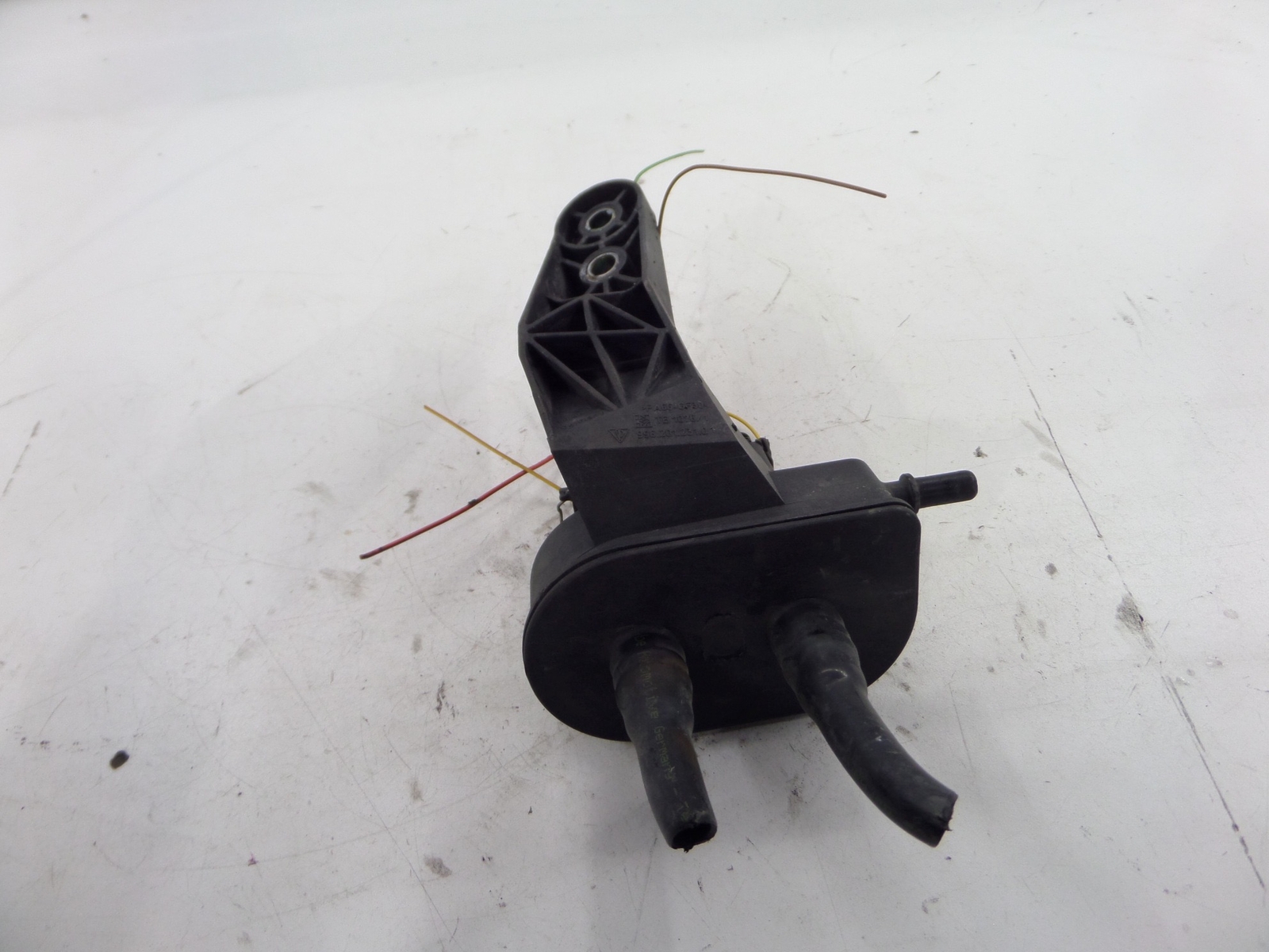 Porsche Boxster Fuel Tank Vapor Control Valve 986 9704 OEM 996.605.213