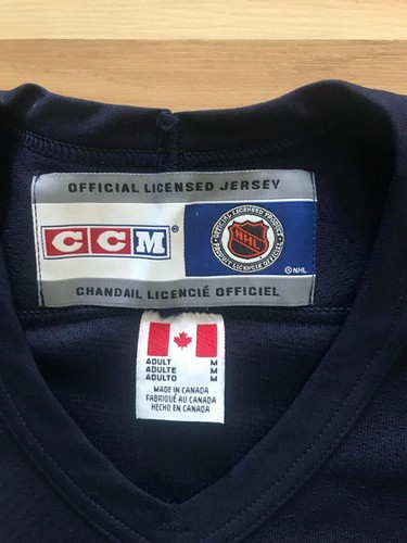 CCM NHL Vancouver Canucks Retro Navy Center Ice Hockey Jersey Mens Size M - Picture 4 of 12