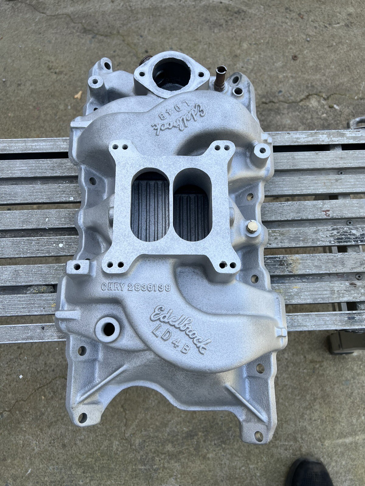 Vintage Edelbrock LD4B INTAKE MANIFOLD 318 Mopar Dodge Chrysler RARE! eBay