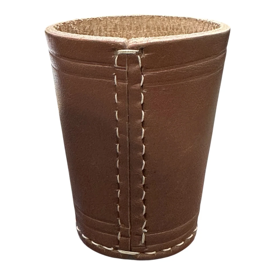 Poker Bar Games Casino Shaker Dice Cup size: 8.5cm x 7cm - Image 3 of 4