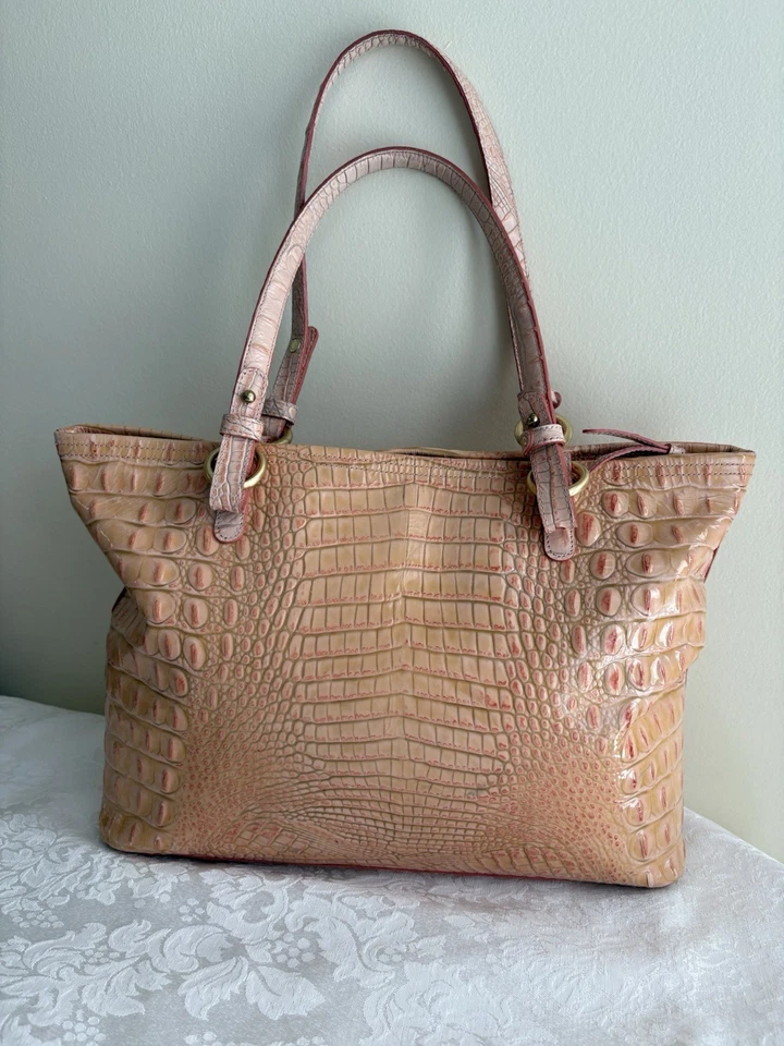 Brahmin Asher cuero mediano (rosa melocotón) Foto 2 de 4