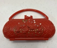 Vintage Plastic Handbag 1950’s Novelty Red Purse Three Kittens In Basket Clutch