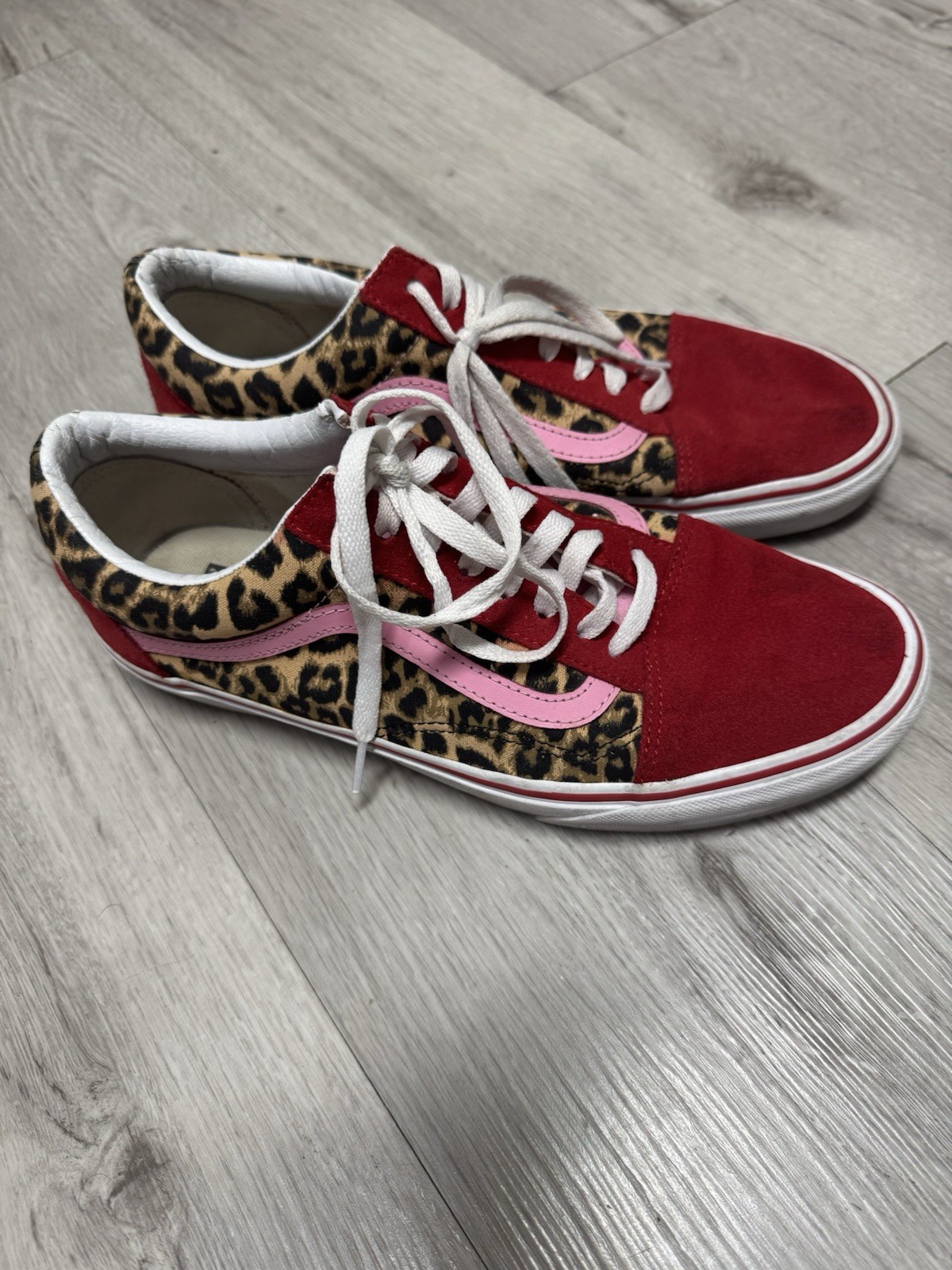 Vans Old Skool Leopard Red Pink Women’s Sneakers – Size 9.5