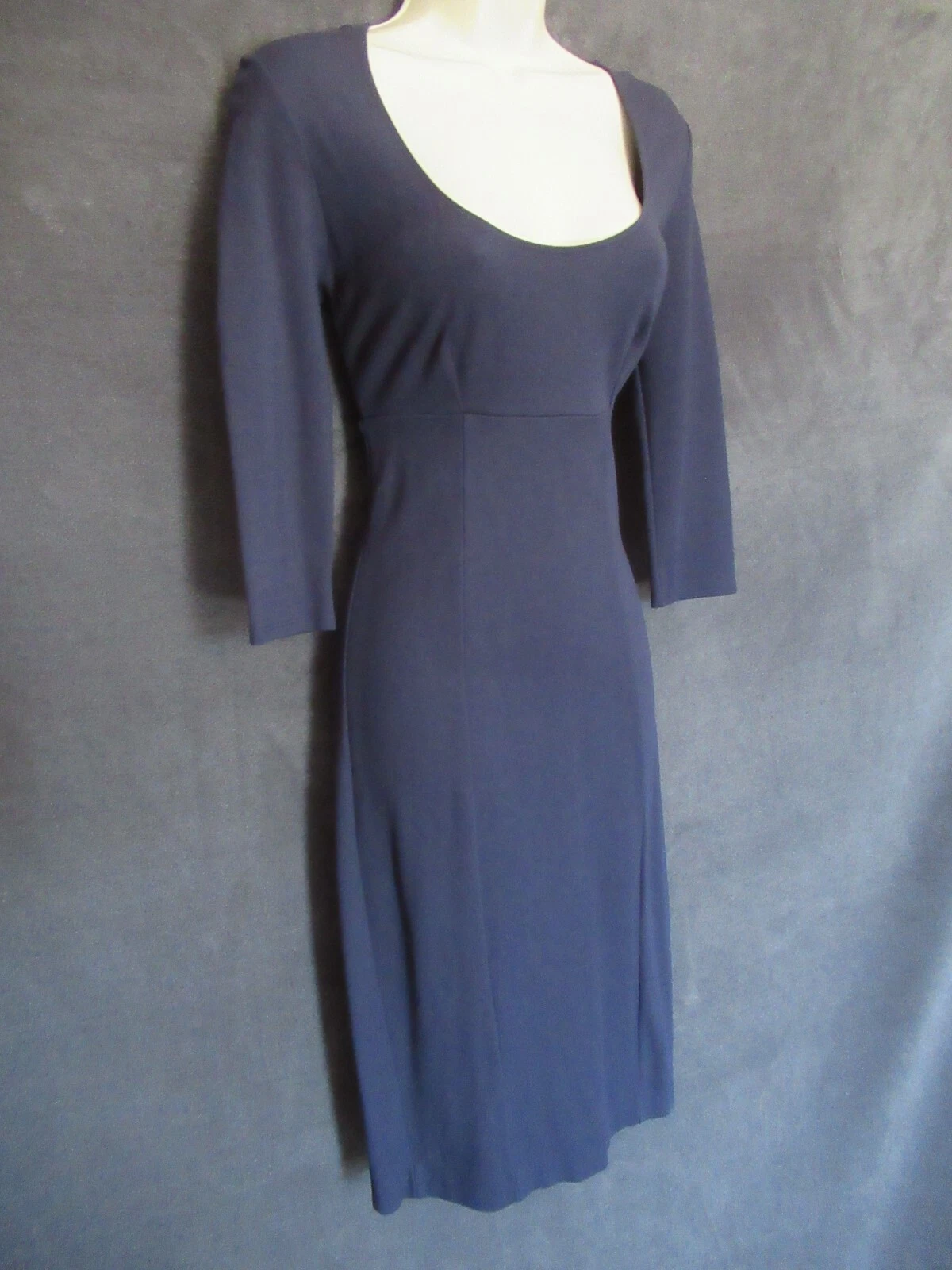 UNDERCOVER Abito Victoria's Secret sexy blu navy spesso elasticizzato manica 3 4 aderente midi balze 4