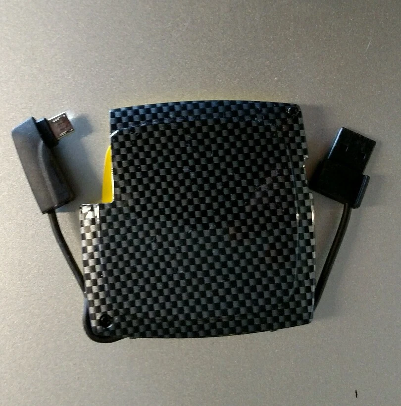 Cargador portátil para teléfono celular y dispositivo Brunton Pulse 1500 (amarillo) Foto 3 de 4