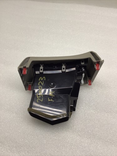 2015-2017 TOYOTA SIENNA DASH CENTER RIGHT AIR VENT OEM. #OH-35 - 第 6/8 張圖片