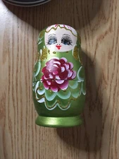 New Vintage Collectible Set Of 5 Hand Painted Wooden Russian Nesting Dolls 🪆