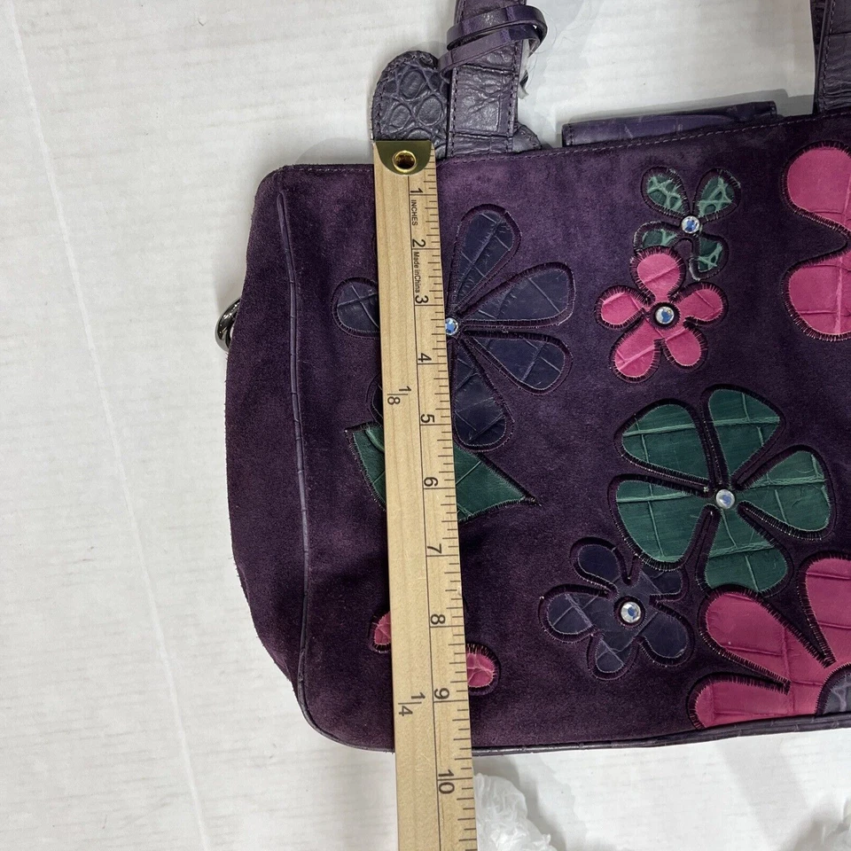 Bolso Bandolera Donald Pliner Puple Gamuza Cartera Apliques Florales Relleno Correa Foto 4 de 4