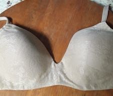NATORI PRIVATE LUXURIES WO'S BEIGE LACE FULLY PADDED BRA SIZE 34 C EXCEL COND