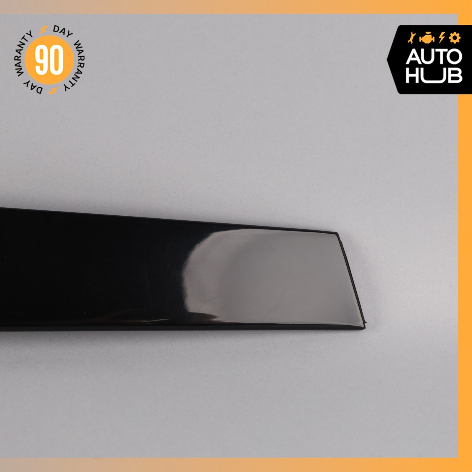 03-13 Maserati Quattroporte M139 Exterior B-Pillar Moulding Trim Left Side OEM